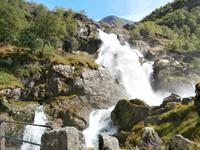 auf dem Weg zum Briksdalsbreen