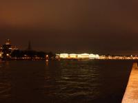 St. Petersburg bei Nacht