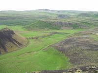 Tal Nordurádalur und der Krater Grábrók