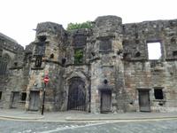 Überall alte Gemäuer