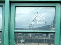 Das Pumphouse am Titanic-Dock