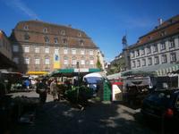 Wochenmarkt auf dem Marktplatz von Lindau
