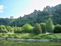 Rosenburg, Burgruinen Tachenstein und Rabenstein, Riedenburg