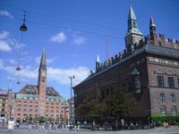 Rathaus(rechts) in Kopenhagen