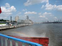 Ausblick vom Schiff auf den Hafen