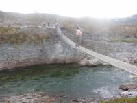 Hängebrücke über den Repparfjordelv