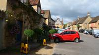 332 Lacock