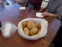 Russland, Listvjanka, Picknick auf der Bootsfahrt