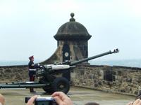 Gkeich erfolgt er, der 13:00-Uhr-Schuss