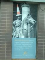 Lustiges Plakat am Wege