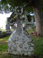 Ein Steinkreuz auf dem Friedhof in Drumcliff