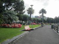 Spaziergang durch Locarno am frühen Morgen zum Bahnhof