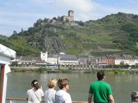 DSCN4892 - Rheinfahrt, Stadt Kaub und Burg Gutenfels