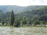 DSCN4905 - Rhein, Burgareal Burg Reichenstein