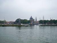 Wir verlassen den Hafen von Enkhuizen.