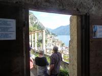 Blick durch die offene Tür ...