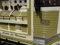 Das Bähnlein fährt im Auftrag der Stadt Verona.