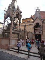 Familiengruft und Grabstätte der 100 Jahre herrschenden Familie Scala in Verona.