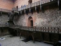 Die Wege in der Burg