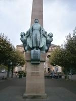 Das Denkmal aus der Nähe