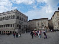 Perugias  Zentrum mit dem wohl schönsten mittelalterlichen Brunnen der Welt