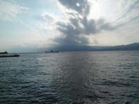 Über Messina ists düster