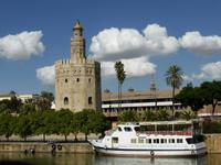 Der Torre del Oro in Sevilla