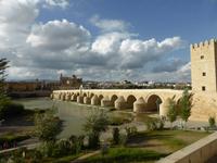Die Puente Romano in Cordoba