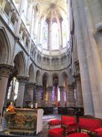 Semur. Kathedrale