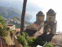 Ravello - Blick vom Park der Villa Rufolo auf die Amalfiküste 