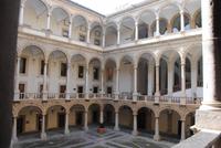 Normannenpalast - Innenhof vor der Cappella Palatina