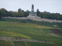 Blick zum Niederwalddenkmal