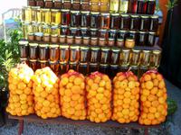 Verkaufsstände im Neretvatal