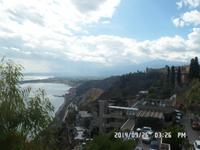 Sizilien September 2014 029/Blick vom Stadtgarten in Taormina