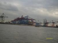 Blick zum Containerhafen