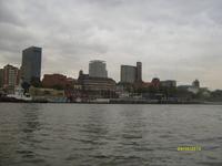 Blick zu den Landungsbrücken