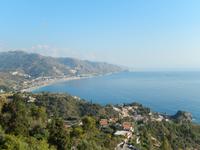 Blick von Aussichtspunkt Taormina