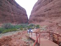 Outback - Wanderung bei den Kata Tjutas (Olgas)