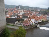 Und noch ein Blick zurück auf Cesky-Krumlov/Böhmisch-Krumau von der Schloßhöhe aus.