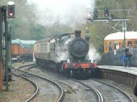 unsere Dampfeisenbahn fährt ein