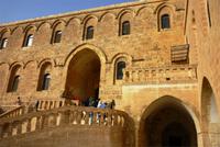 24.10.11 Hauptgebäude des Deyrulzafaran-Klosters