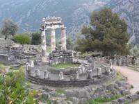 Tempel der Athena Pronaia Delphi