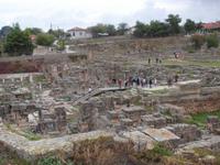 Blick zur Peinrenequelle in Alt Korinth