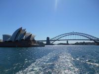 Sydney (Hafenrundfahrt - Oper mit Harbour Bridge)