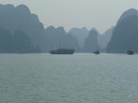 Landschaft der Ha Long Bucht