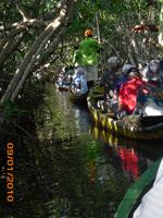 DSCI0330_Kanufahrt durch den Tunnel der Liebe