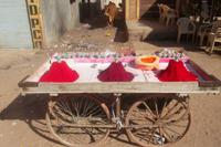 Wagen mit Opferfarben