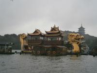 Ausflugsschiffe auf dem Westsee