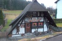 die erste weltgrößte Kuckucksuhr