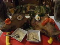 Diese Schweinsköpfe sollen Glück bringen